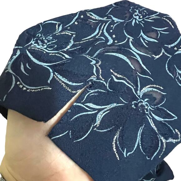 Alfred Dunner (12) Floral Semi Sheer Button Up Shirt Silver Detail Notched Cuff - Picture 9 of 11